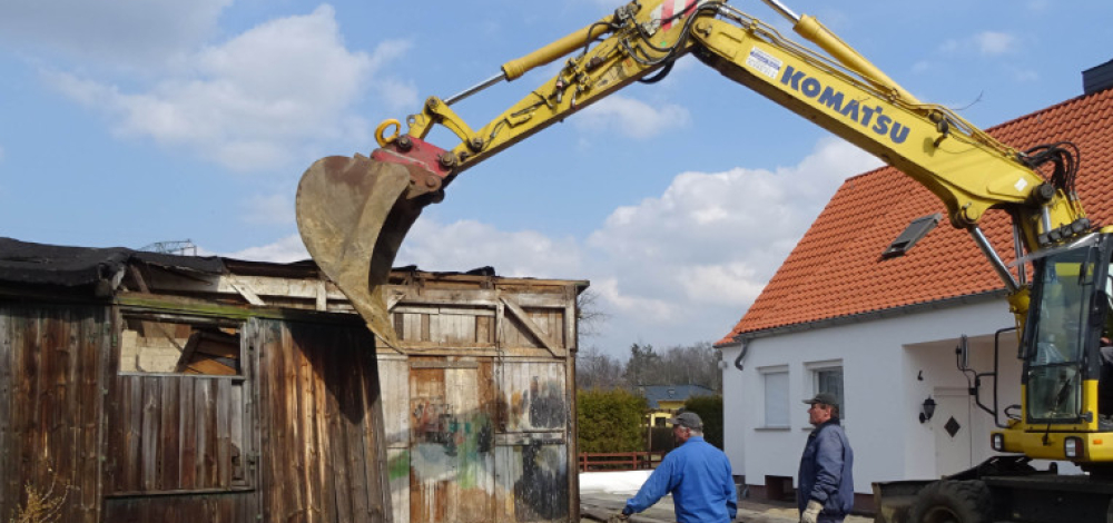 Historische Orte zwischen Bewahrung und Verfall - Eine Radour entlang der Zeitgeschichte