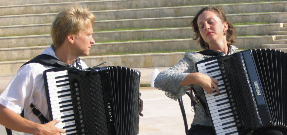 VON BACH BIS PIAZOLLA Benefizkonzert Glocken Trinitatiskirche.