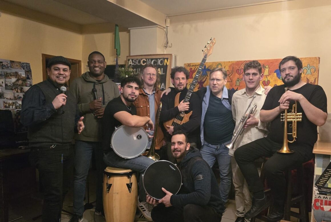 Salsa Sommernacht | Orquesta Salsonora (DE/LAM/USA) | Tanzschule Elementio (DE) | DJ Rico