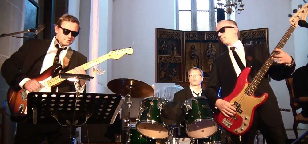 Konzert der Band "SCHWARZE LÖCHER"