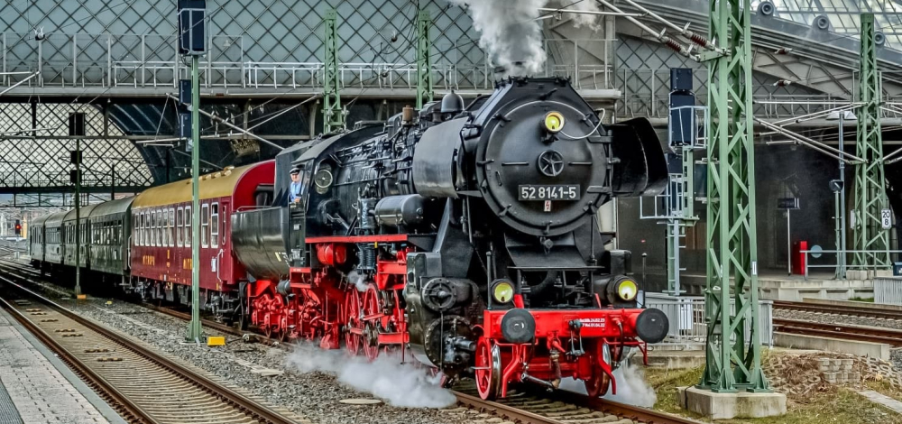 Dampfsonderzüge ab Coswig und Dresden: Tag der Schiene, Dresdner Runde und Weinfest Kötzschenbroda