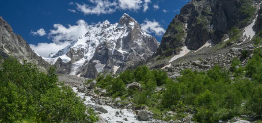Kultur in der Hütte - Reisebericht Georgien mit Ralf Schwan