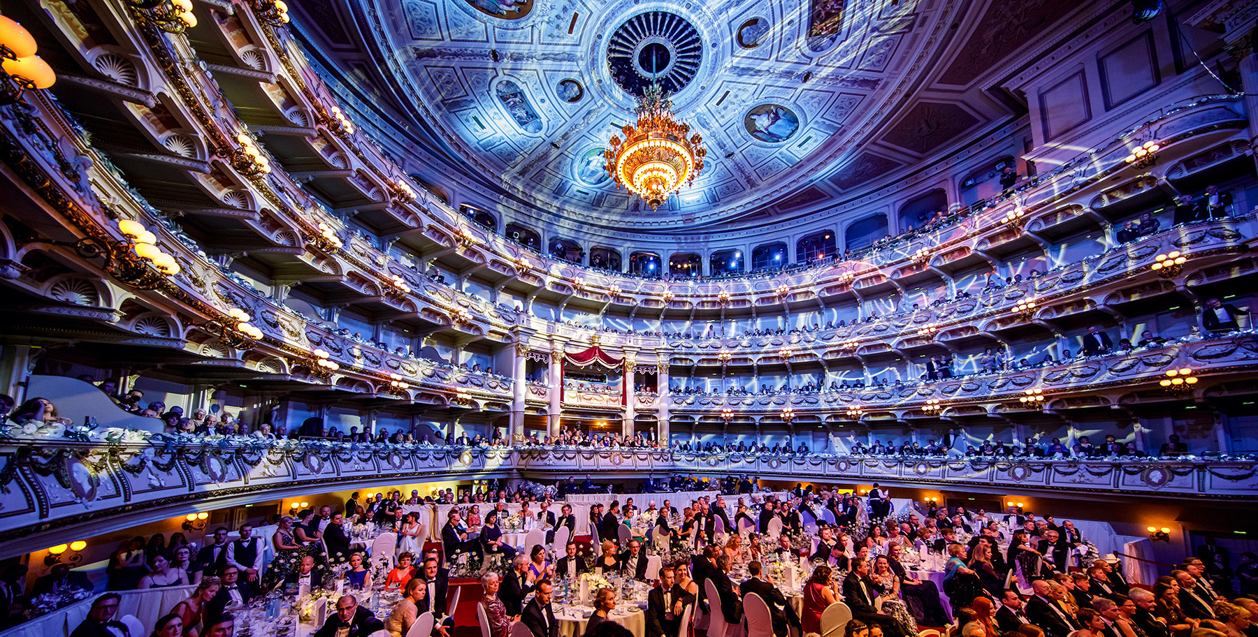 SemperOpernball