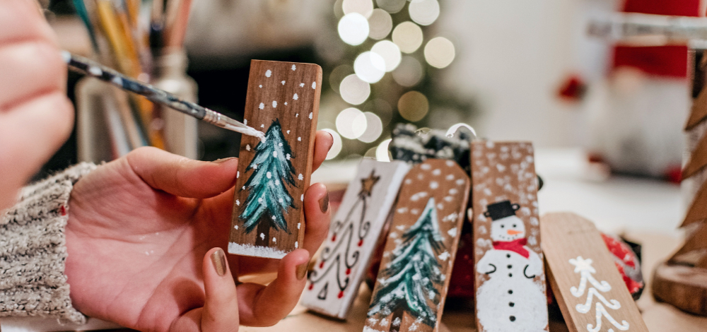 Angeleitete Weihnachtswerkstatt in der Lederkammer