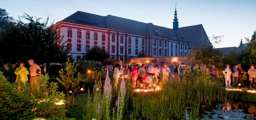 Stimmungsvolle Gartennacht im Klostergarten St. Marienstern in Panschwitz-Kuckau
