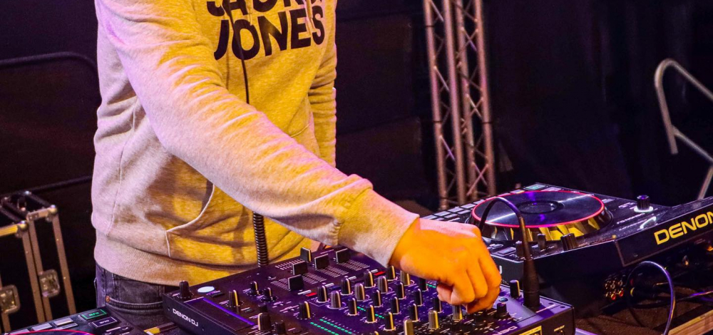 LIVE DJ me.ringo