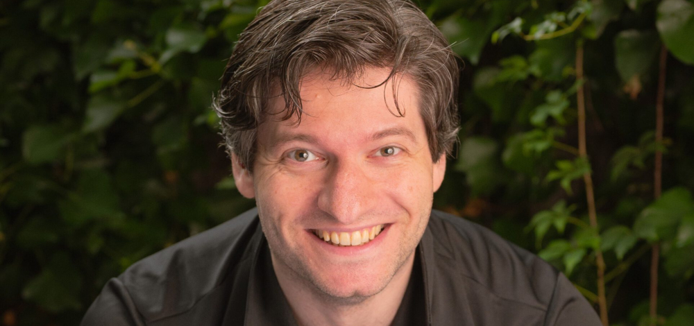 Alexander Estis – „Am Anfang war Schmonzes. Jüdische Satiren“