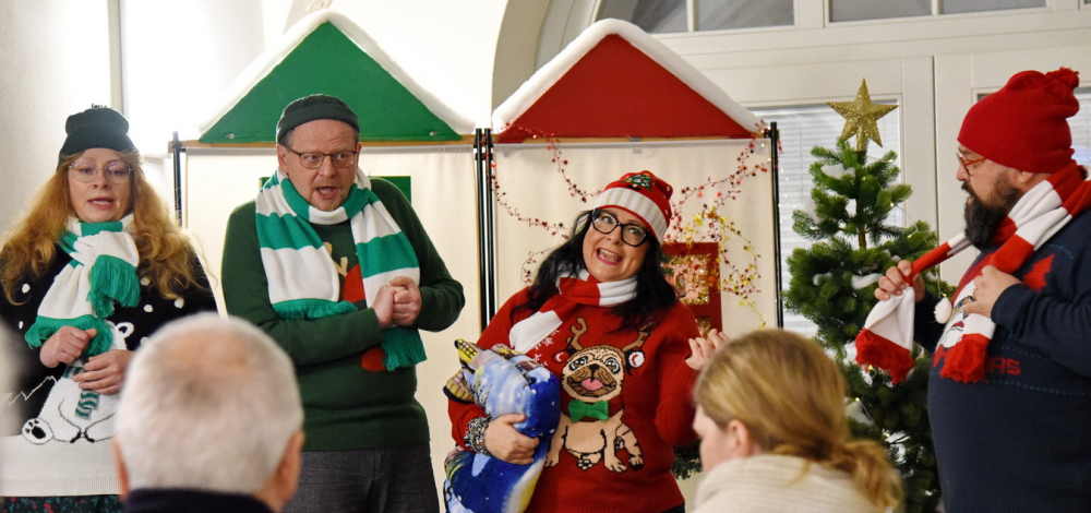 Zu Weihnachten am Gartenzaun - Theaterstück