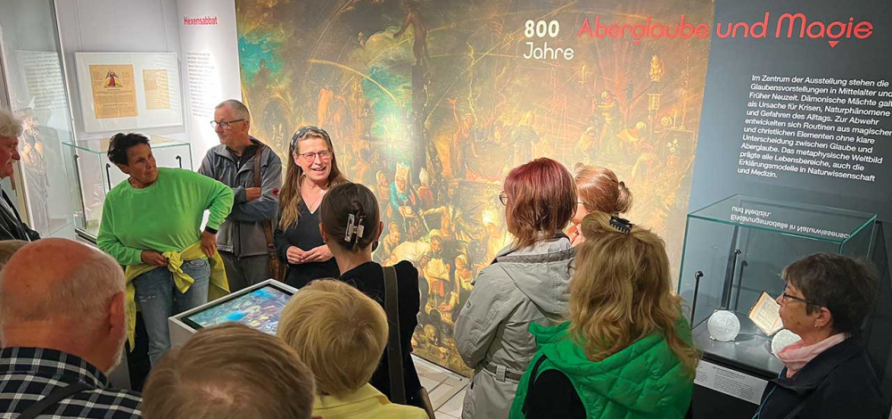 Öffentliche Führung durch die Ausstellung „800 Jahre Aberglaube und Magie"