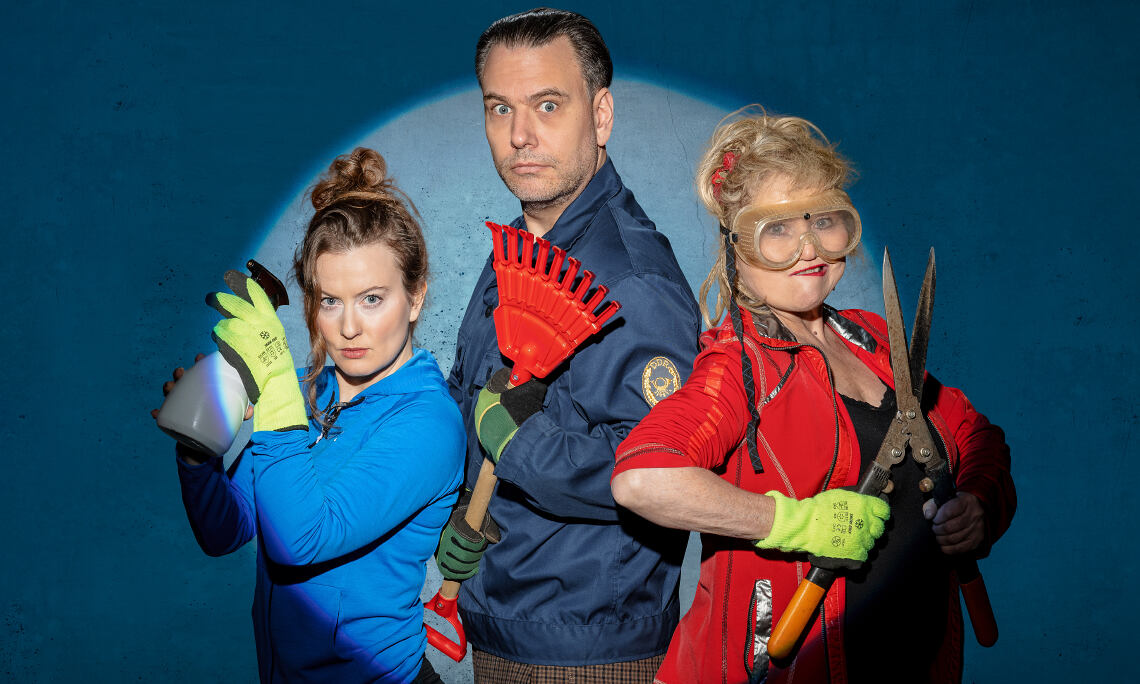 Nur die Harten komm' in Garten! - Helm ab im Beet!