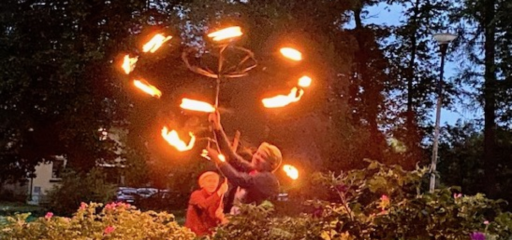 Feuerschow des Cirkus Bombastico Prag