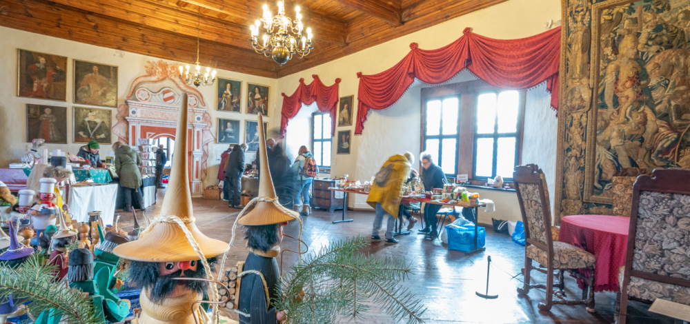 Romantischer Adventsmarkt – Weihnachtliches Handwerk im Museum