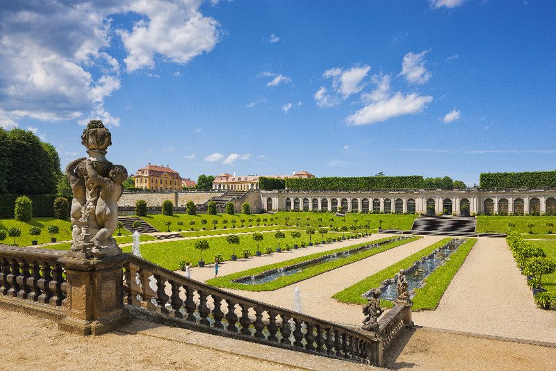 Geschichte und Geschichten um das "Sächsische Versailles"