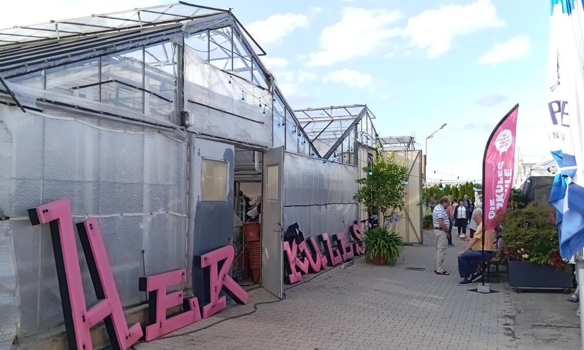 Sommer-Kabarett 2026: "9m² - 800 kalt" - Nach dem restlos ausverkauften Erfolg im vergangenen Sommer gibt’s auch diesmal wieder fünf Wochen lang p