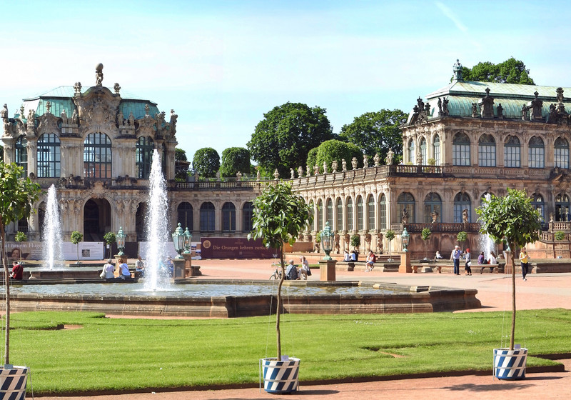 "Sommernachtsträume" -- Galakonzert im Wallpavillon des Dresdner Zwingers