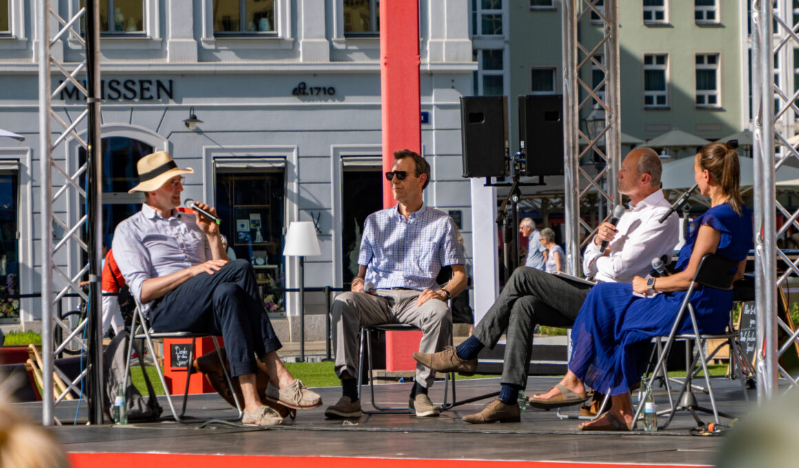 Klaviernacht-Palais.Gespräch | Frieden | Leonid Egorov (RUS), Gerald Häfner (DE), Axel Schmidt-Gödelitz (DE), Else Christensen-Redzepovic (DK), Anja H