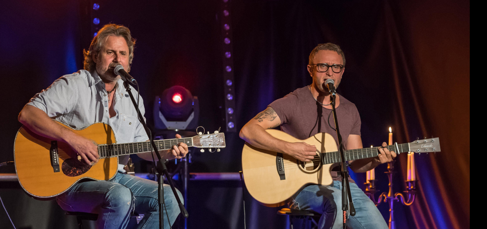 A Tribute To Simon & Garfunkel - Duo Graceland