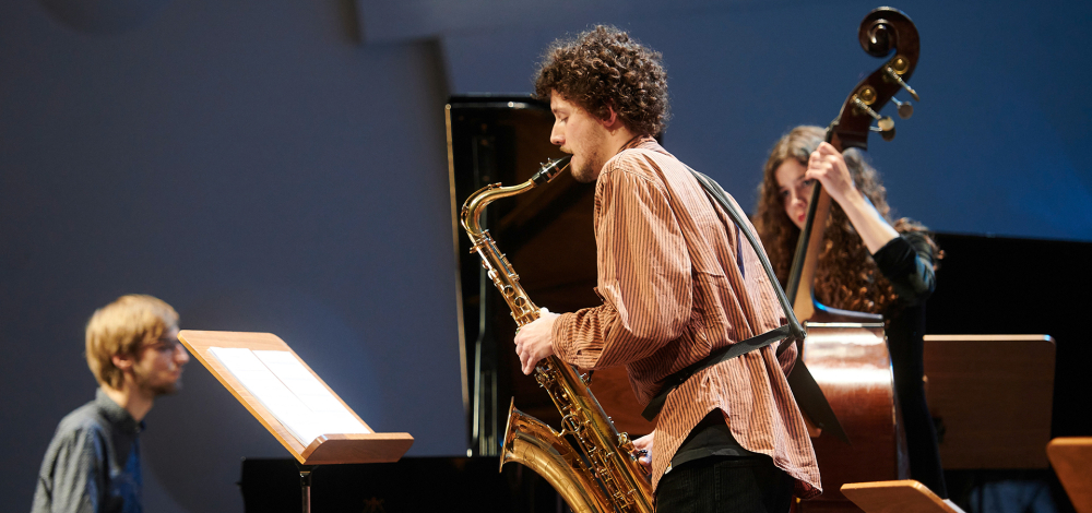 Terrassenkonzert: „Birth of the Cool“ – Zum 100. Geburtstag von Miles Davis