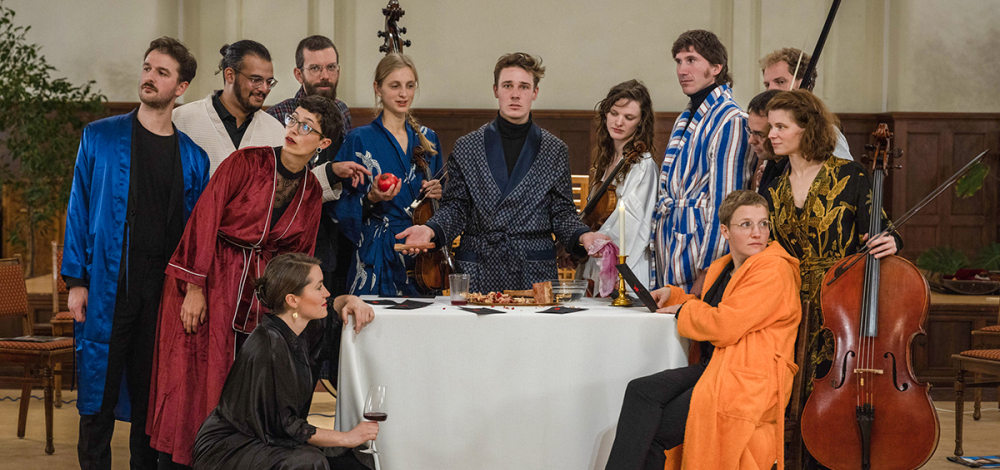 Ich höre woanders: QUIS EST HOMO?