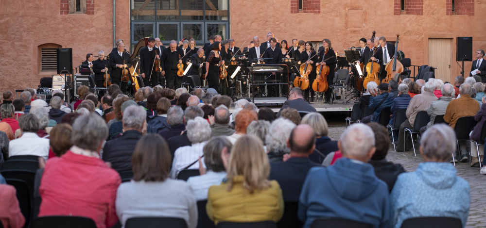 (K)eine (N)ostalgie - Pfingstkonzert mit der Elbland Philharmonie Sachsen