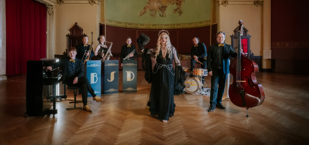 Big Band Sommer III: Black Satin Dolls