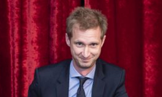 Justus Krux: Kommste noch auf nen Kaffee mit hoch…? Aus dem Leben eines Anwalts. - Justus Krux ist Jurist und Kabarettist und klärt uns herrlich spitz