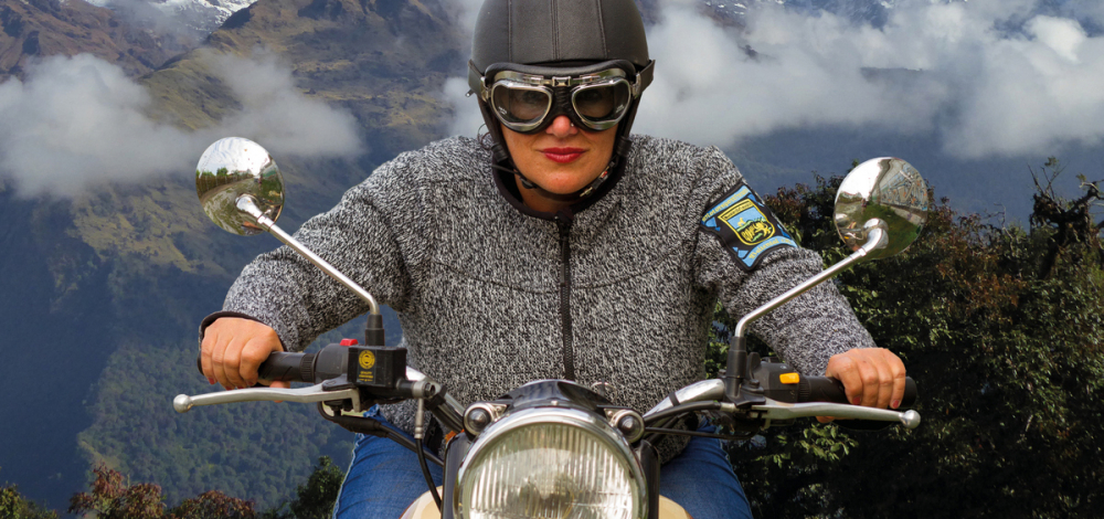 Spätzünder mit Kickstarter - Eine Frau, ein Motorrad und jede Menge Geschichten aus dem Fahrtenbuch. Live-Reportage im Rahmen der StadtBibo-Reisereihe