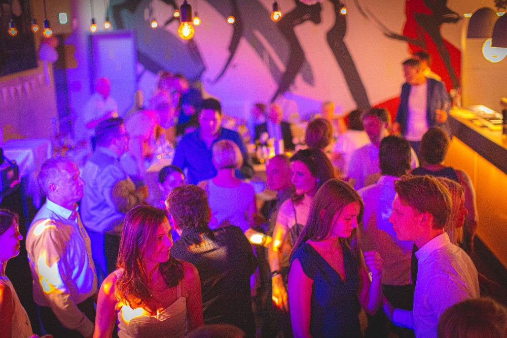 Auszeit Opening mit DJ Lounge