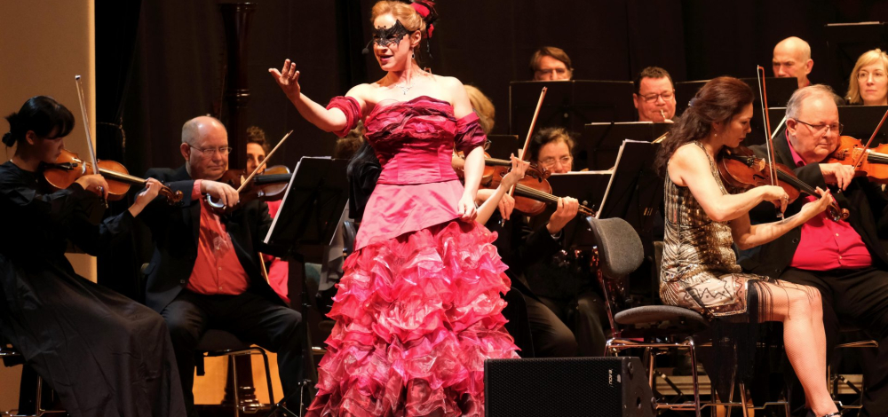 Prinz Karneval zum Maskenball mit der Elbland Philharmonie Sachsen