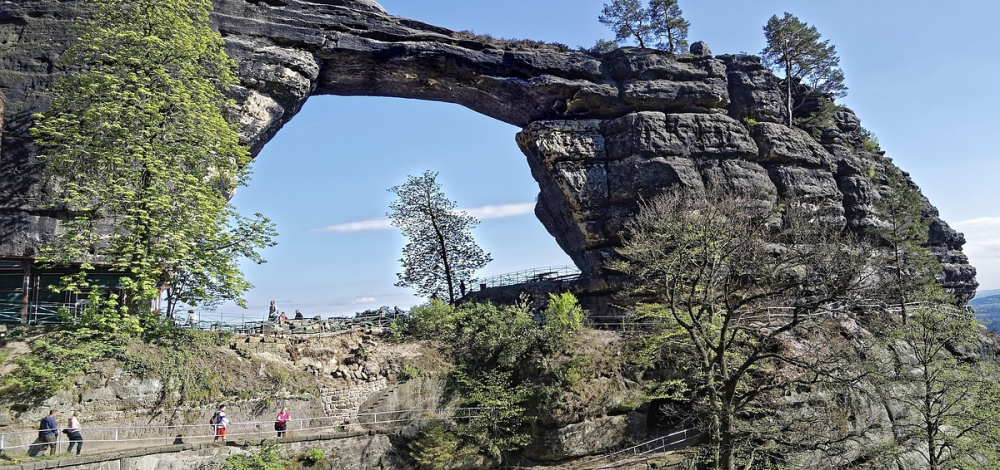 Geologischer Vortrag: Vom Prebischtor bis Prag – ein Höhlenforscher berichtet