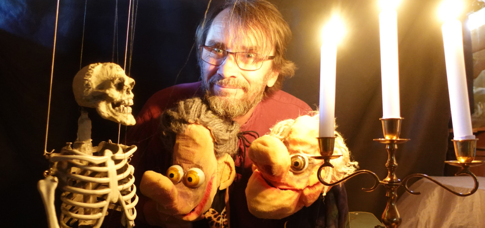 Männels Lutziges Puppentheater präsentiert: „Schauriges und Frivoles“