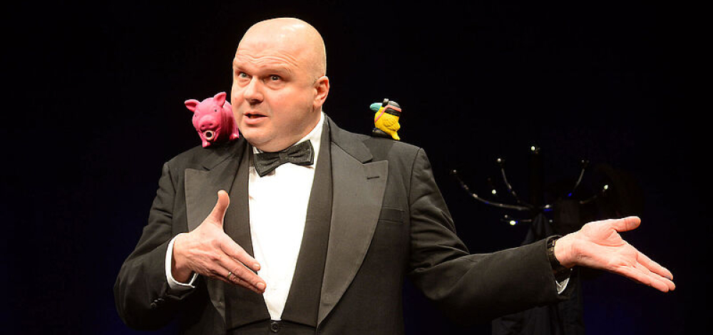 Strophe muss sein - Ein kabarettistisches Lyrikprogramm mit Peter Flache