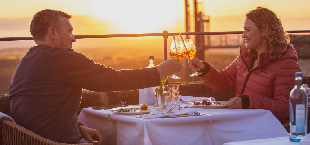 Sunset Dinner & Abendführung mit Weinprobe