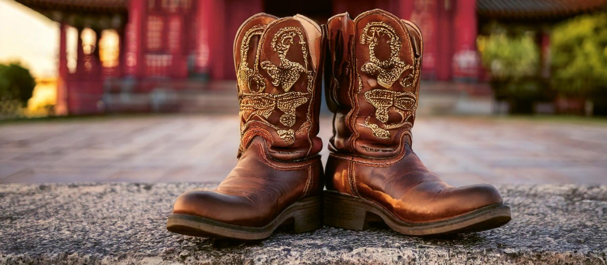 abgeFRACKt: Two Worlds, one Groove