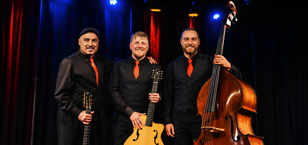 Swing-Sommerabend mit der Live-Band „Bistro Manouche“ und All-inclusive-Buffet.