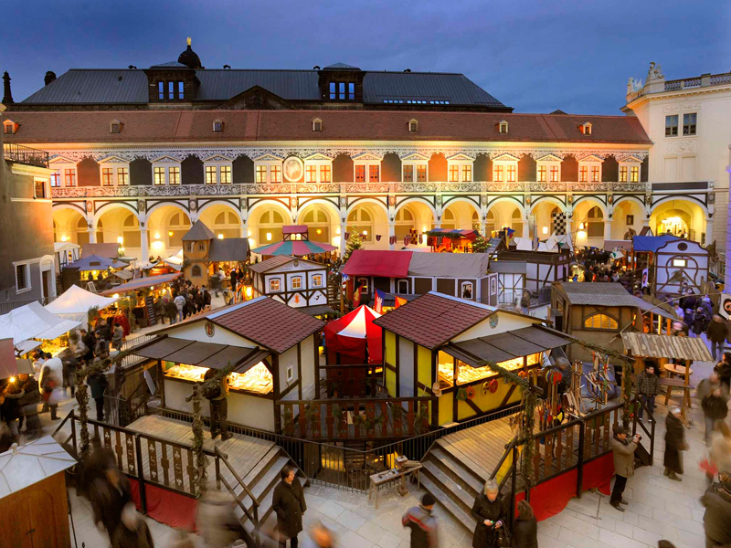 Mittelalter-Weihnacht im Dresdner Stallhof