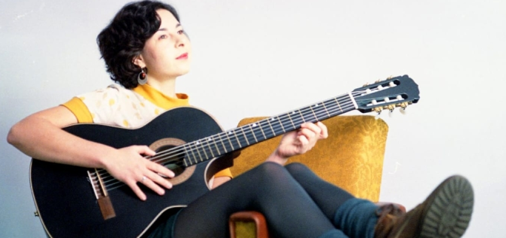 Konzert mit Paula LInke - Küsse. Mehr Küsse! - freiluftig im Garten der Spielbühne