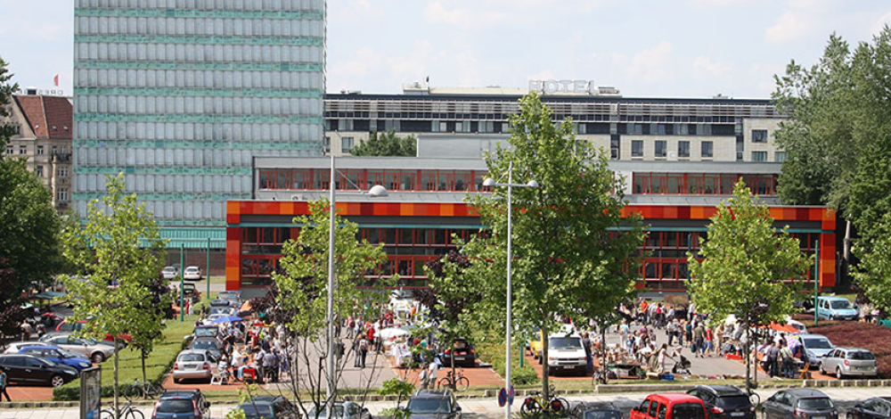Kunst- Antik- und Trödelmarkt am Haus der Presse Dresden