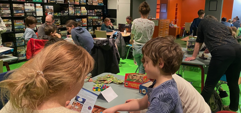 Familienspielenachmittag zum internationalen Kindertag