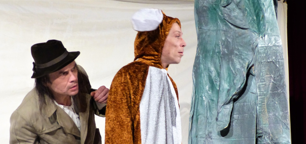 "Dronte-Theater" zeigt "Ritter Ohnbart  und die sieben Rüben des Glücks"