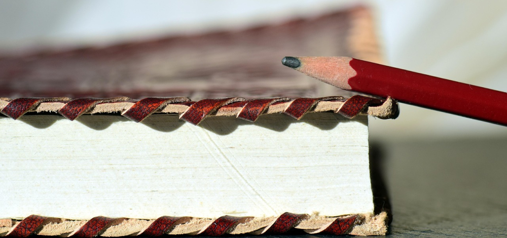 Workshop: Upcycling - Kleider machen Bücher