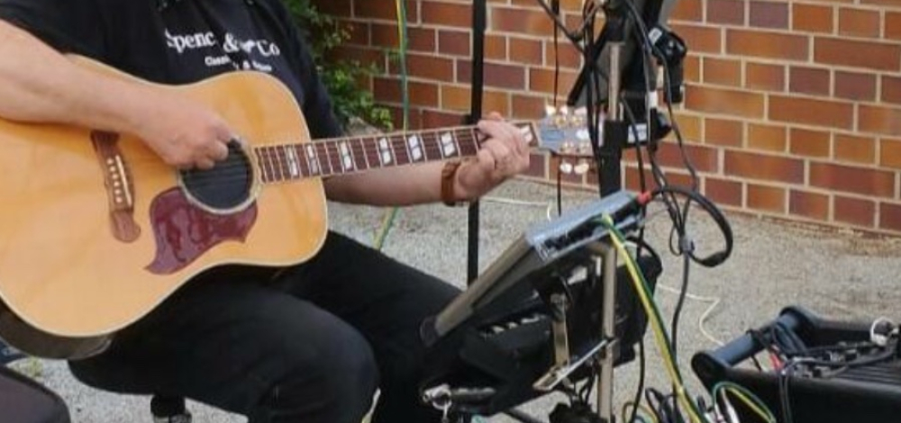 Live Musik mit Spencer Unplugged aus Radebeul