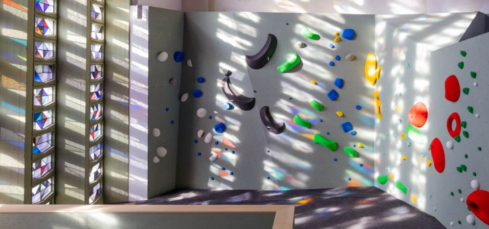 Zur Umwidmung von Kirchen