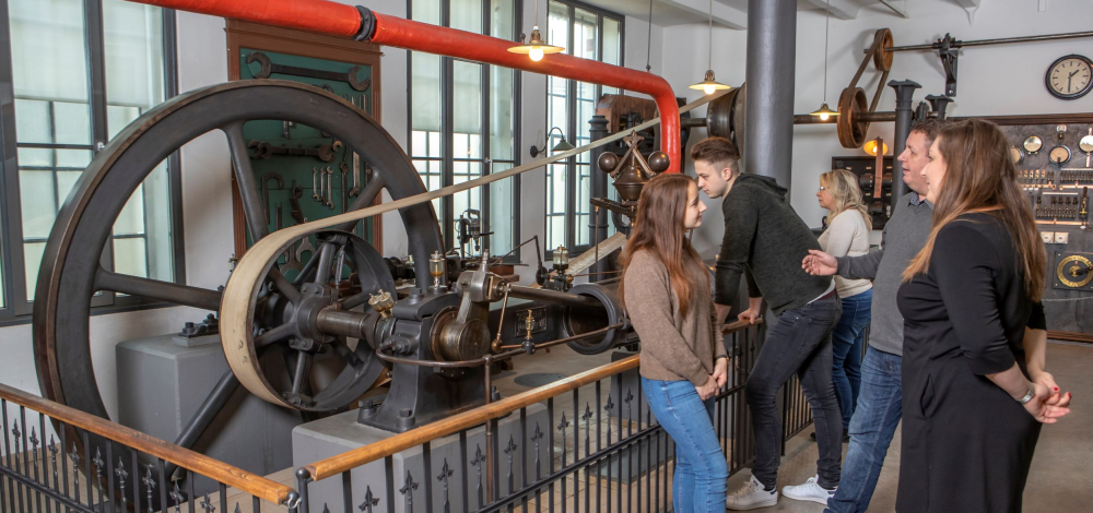 Dampfmaschine in Bewegung