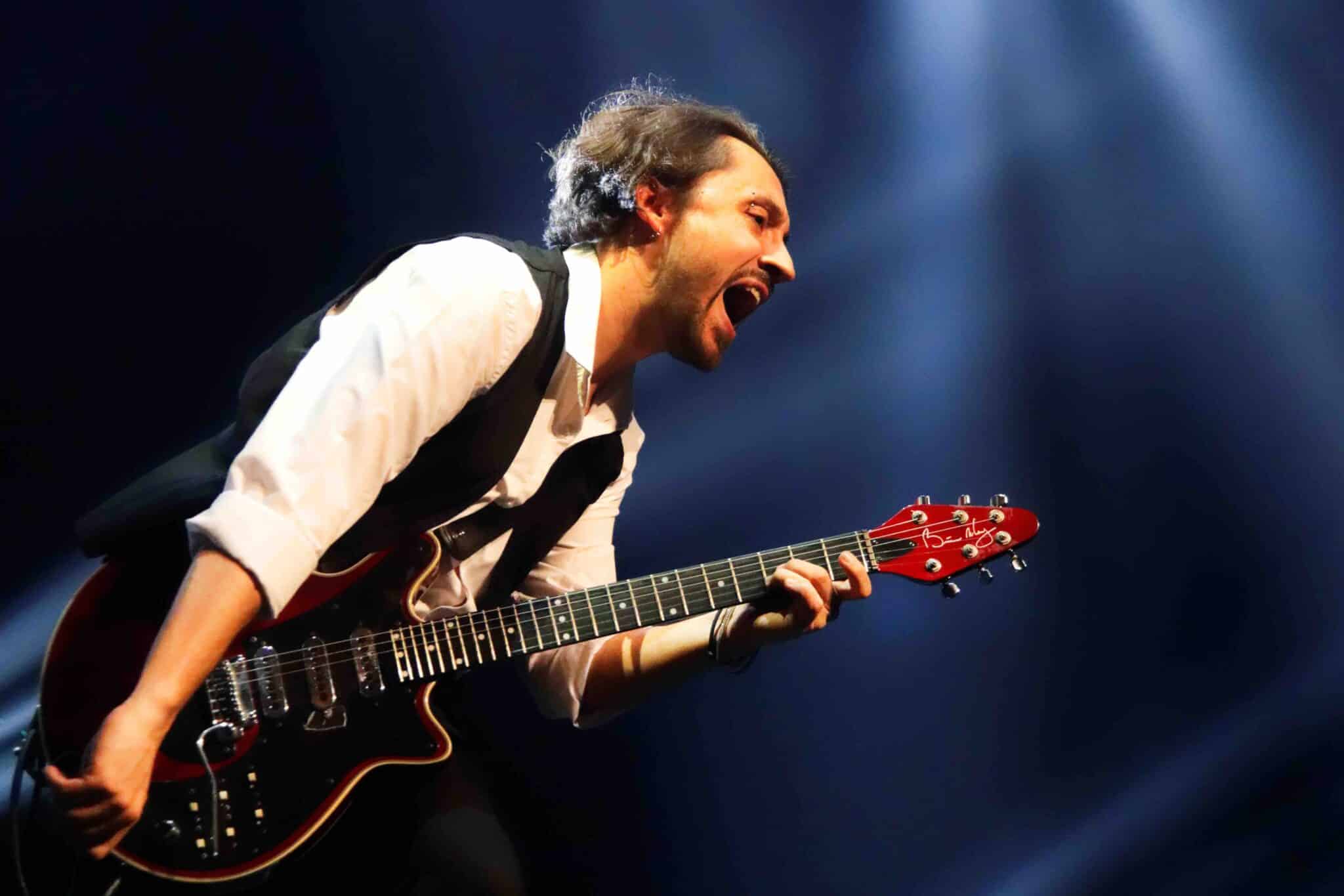 Forever Queen performed by Queen Alive