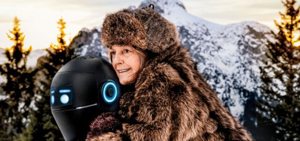 Frau Winkler verlässt das Haus