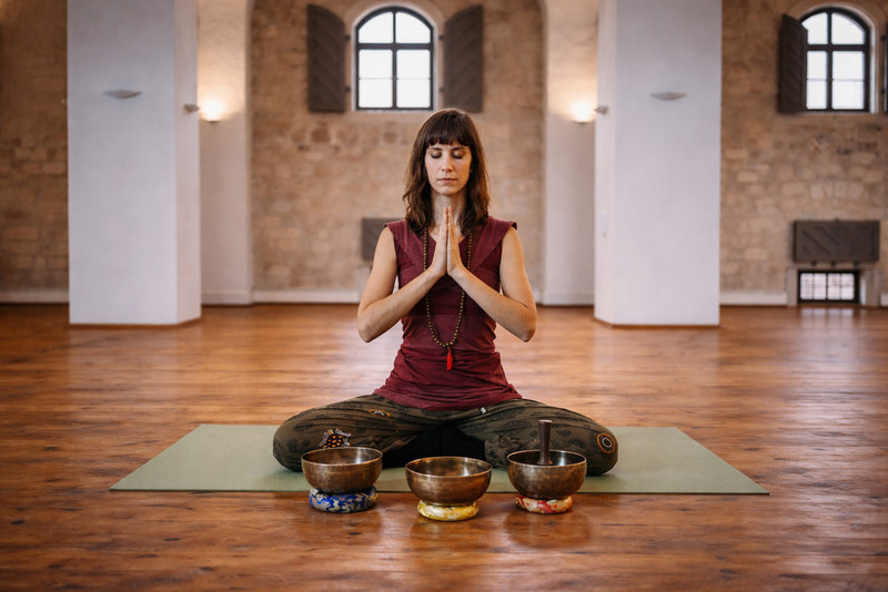 Wenn die Festung still wird: Klangschalen-Meditation auf der Festung Königstein