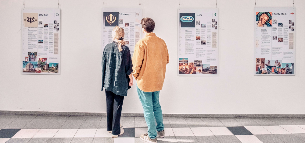Vernissage mit Einführungsvortrag zur Ausstellung WELTRELIGIONEN WELTFRIEDEN  WELTETHOS im Dom St. Petri Bautzen vom 17. Juni bis 20. Juli 2025