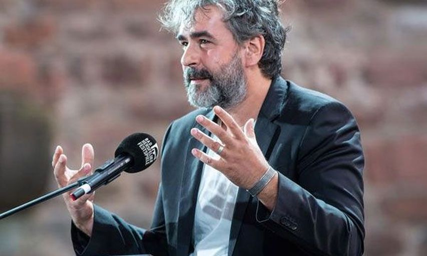 Grit mit...Deniz Yücel