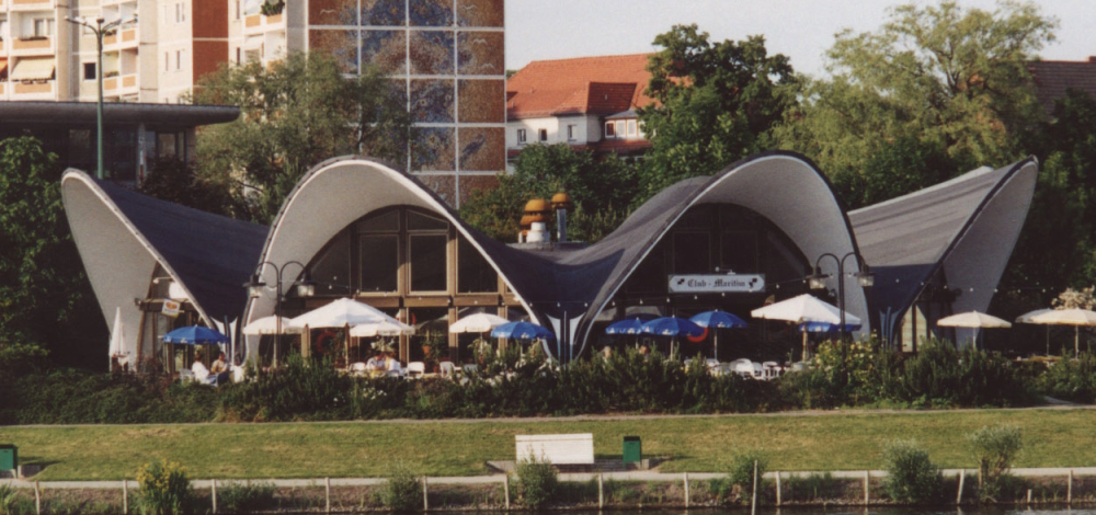 Vortrag: „Krümmung trägt …. und ist nicht leicht zu bauen“ | Begleitend zu „Architektur im Film: Für den Schwung sind Sie zuständig“ (Ab 20:00 Uhr in